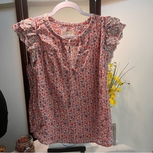 LOFT Tops - BOHEMIAN Ruffled Sleeved Top
